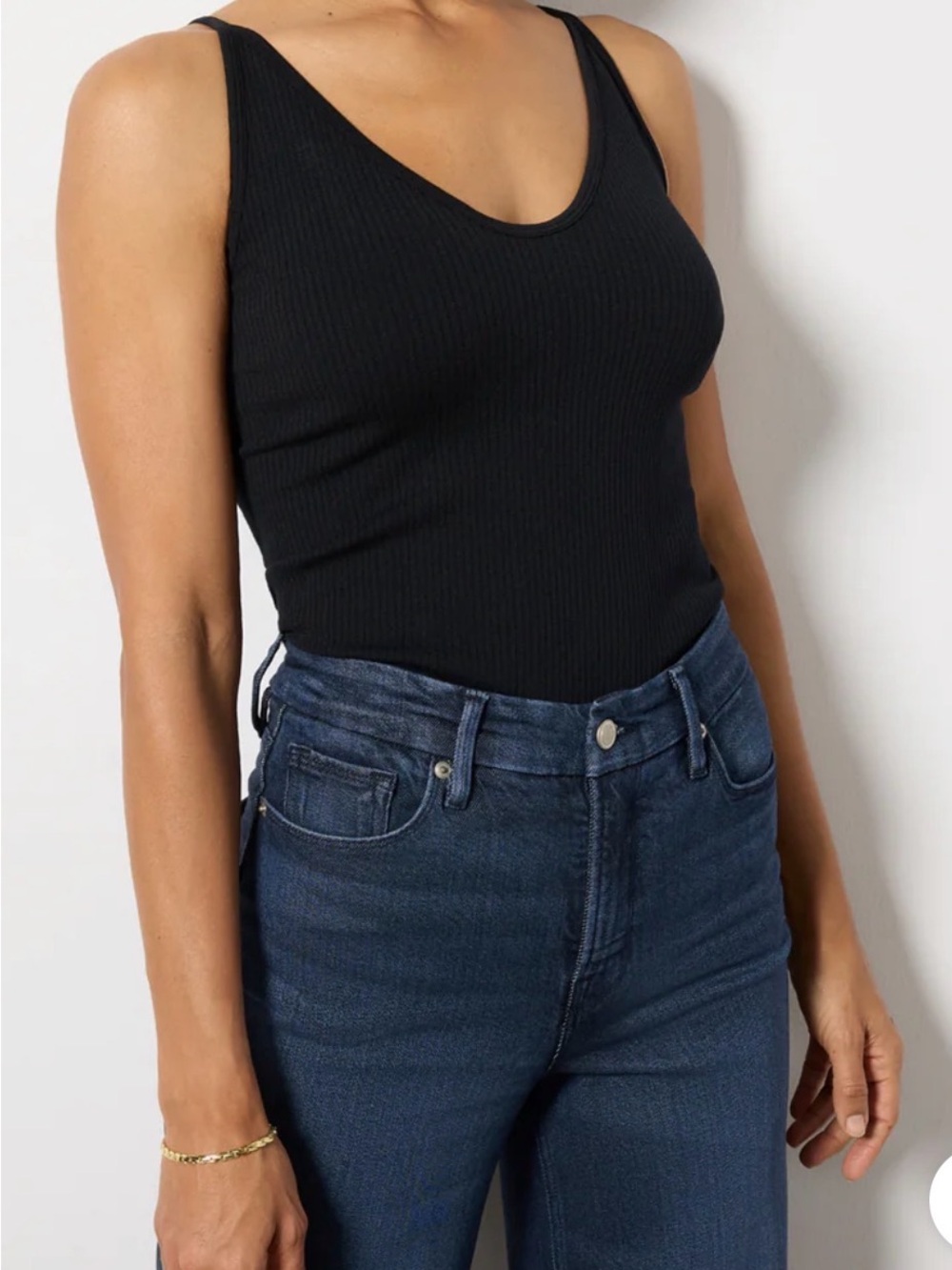 Evereve Black Ribbed Scoop Tank